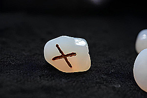 Scandinavian Runes (set of runes for divination made of white agate + book)