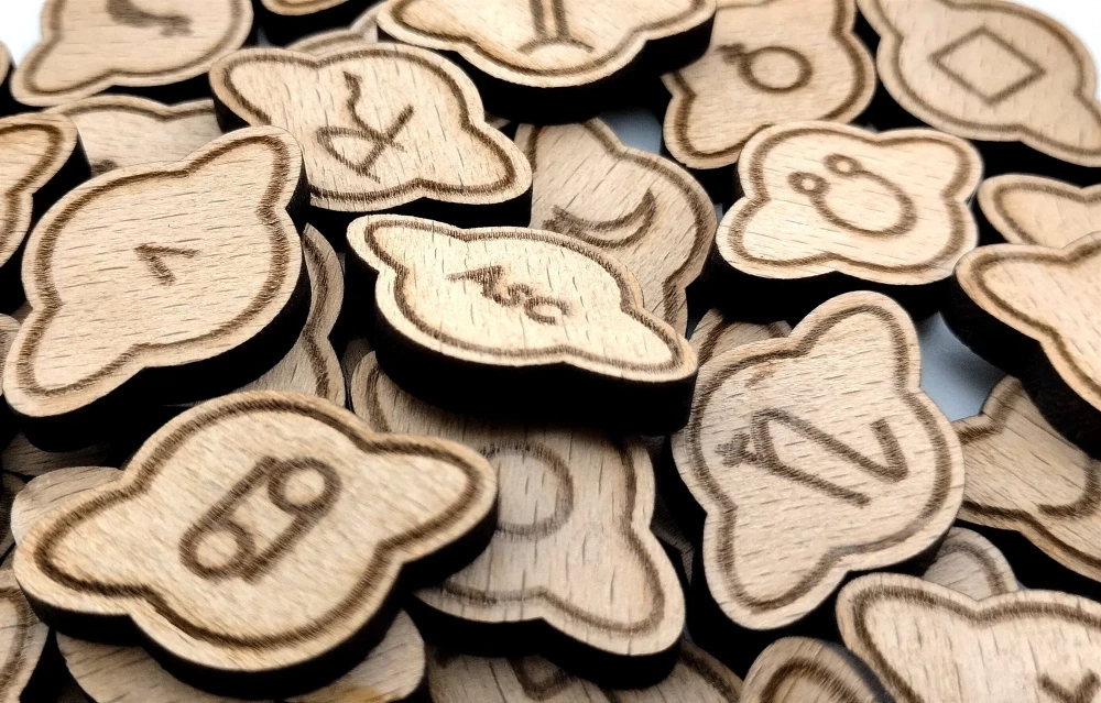 Astrological Runes (45 Runes Made of Beech + Instruction + Bag)