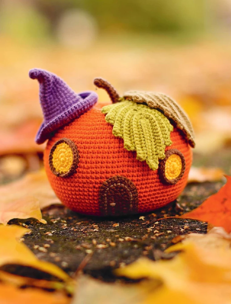 Magiczne domki na szydełku. Ekskluzywne zabawki dla dzieci i dorosłych. Projekt amigurumi