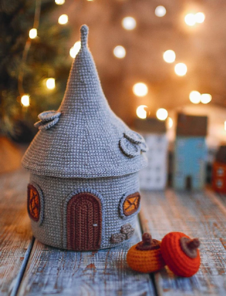 Magiczne domki na szydełku. Ekskluzywne zabawki dla dzieci i dorosłych. Projekt amigurumi