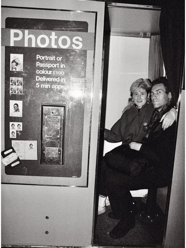 Russian rock. New Era. Photographs. Interviews. Documents